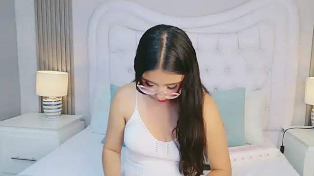 ScarlettPetrova online show from March 13, 11:50 am