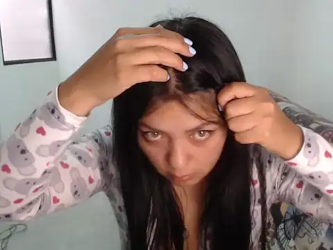Snapshot of Sweet_eyes0 chatting on March 12, 2:23 pm Sweet eyes0 online show from March 12, 2:23 pm
