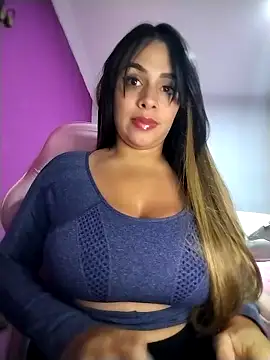 Snapshot of AngelsCouple- chatting on April 29, 4:05 am AngelsCouple- online show from April 29, 4:05 am