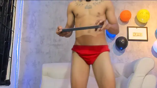 Snapshot of soy_Aron chatting on November 19, 7:25 pm soy Aron online show from November 19, 7:25 pm