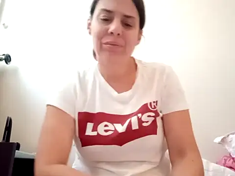 Snapshot of hotnathy69 chatting on December 5, 8:12 am hotnathy69 online show from December 5, 8:12 am