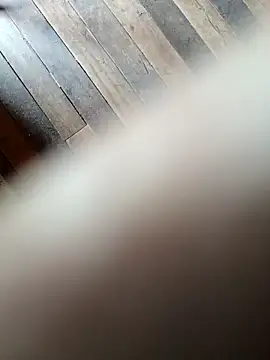 Snapshot of ruiviinhaah chatting on February 28, 5:36 pm ruiviinhaah online show from February 28, 5:36 pm