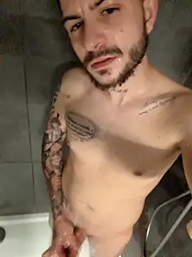 rebebia13 online show from January 6, 8:34 pm