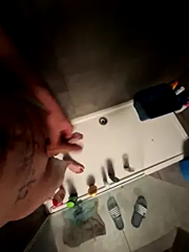 rebebia13 online show from April 5, 8:28 pm