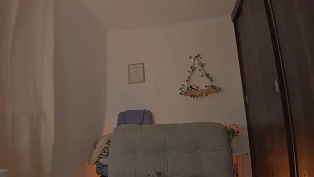 bergmanamii online show from April 21, 1:42 am