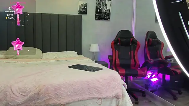 kendra london online show from April 20, 11:13 am