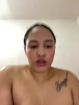 Ivy 08 online show from July 31, 9:47 pm