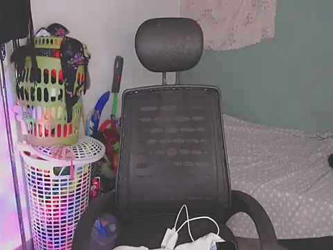 shayna cute online show from July 3, 2:40 am