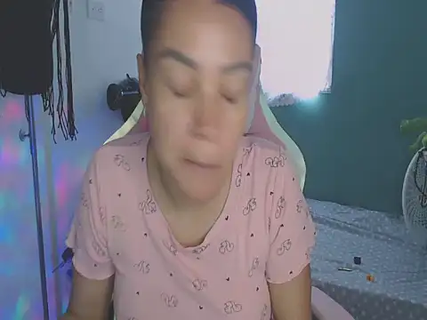 shayna cute online show from July 23, 9:35 pm