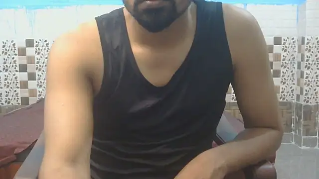 Snapshot of Sneha_lovely01 chatting on June 14, 4:53 pm Sneha lovely01 online show from June 14, 4:53 pm