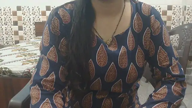 Snapshot of Sneha_lovely01 chatting on June 28, 3:40 pm Sneha lovely01 online show from June 28, 3:40 pm