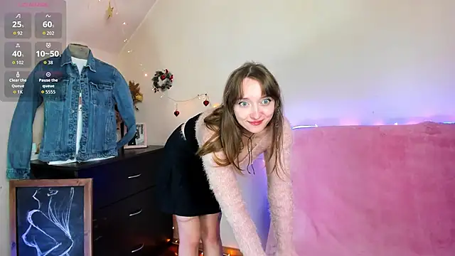 TinyMuse  online show from January 12, 6:18 am