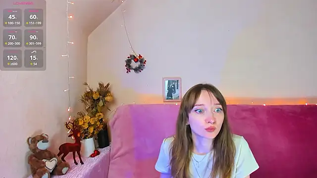 TinyMuse  online show from January 14, 12:33 pm