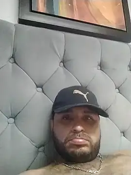 KARNEs24666 online show from November 3, 1:40 am