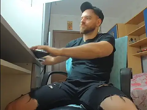 Ryanstone  online show from December 15, 5:12 am