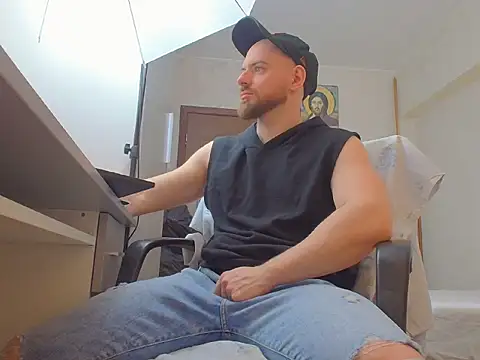 Ryanstone  online show from March 28, 7:41 am