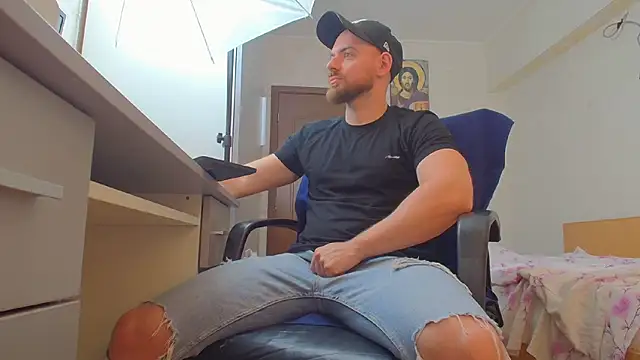 Ryanstone  online show from June 22, 6:21 am