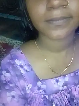 Snapshot of Neha533 chatting on July 19, 7:17 pm Neha533 online show from July 19, 7:17 pm