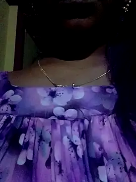Snapshot of Neha533 chatting on July 26, 6:04 pm Neha533 online show from July 26, 6:04 pm