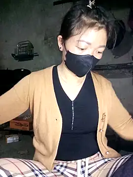 Snapshot of Mami_xxx chatting on December 13, 9:53 pm Mami xxx online show from December 13, 9:53 pm