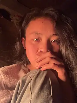 Li ve online show from February 9, 1:15 pm