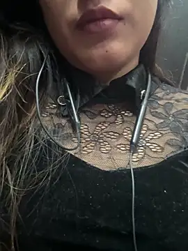 Angel-pune001 online show from November 16, 2:44 pm