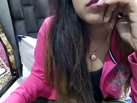 Angel-pune001 online show from February 14, 7:10 pm