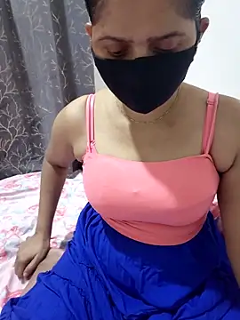Snapshot of Aarti909090 chatting on May 13, 2:25 pm Aarti909090 online show from May 13, 2:25 pm