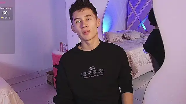 Eiden Blake online show from April 3, 1:36 am