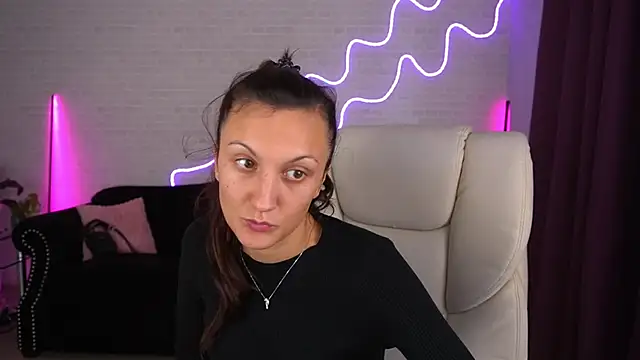 ZafiraMoonn online show from November 4, 8:46 am