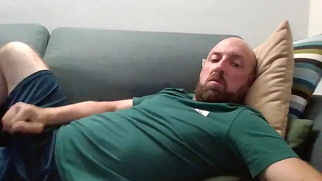 Snapshot of luca_beech88 chatting on May 17, 4:47 pm luca beech88 online show from May 17, 4:47 pm