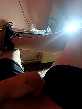 YostinAndSabri online show from November 16, 6:19 am