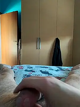 Snapshot of Cini75 chatting on January 12, 8:52 am Cini75 online show from January 12, 8:52 am