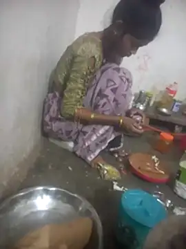 Jooli cuty online show from November 9, 12:09 am