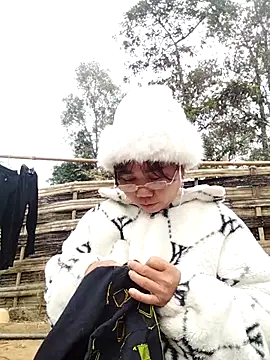 be-yeu online show from December 5, 8:34 am