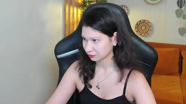 SaraDenars online show from November 10, 5:06 am