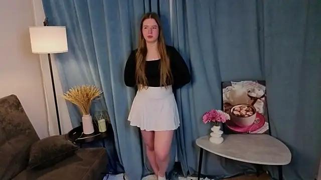 MowasaBritten online show from December 4, 4:05 pm