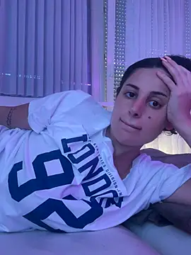 jojoa23 online show from April 14, 12:00 pm