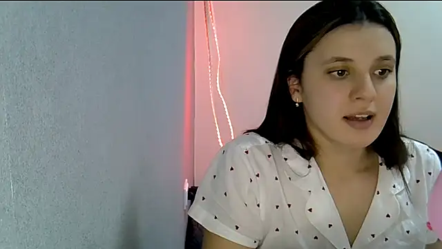 KiraHoney online show from February 13, 9:55 pm