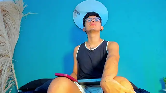 david valiz online show from November 8, 12:38 pm