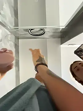 VickyM99 online show from December 14, 8:09 am