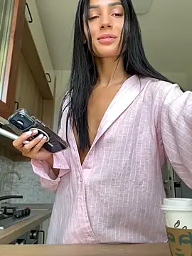 Snapshot of VickyM99 chatting on June 20, 11:46 am VickyM99 online show from June 20, 11:46 am