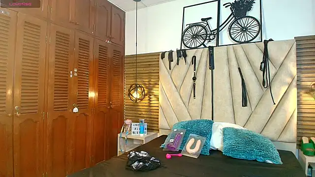 KimberlyFox t online show from April 28, 1:49 pm