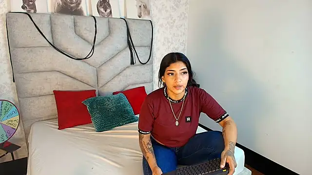 KimberlyFox t online show from July 13, 3:15 pm