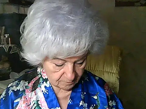 ValeriaKroww online show from April 3, 6:44 am