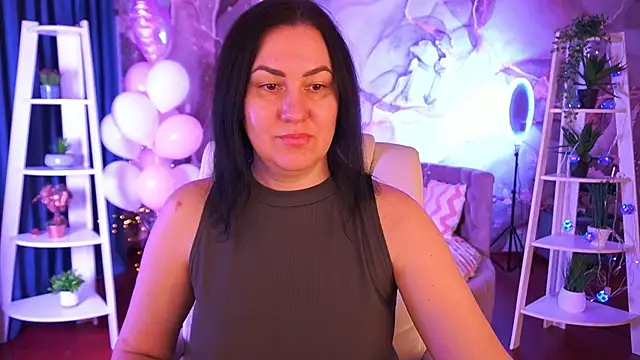 VelvetLuck online show from February 20, 1:55 pm