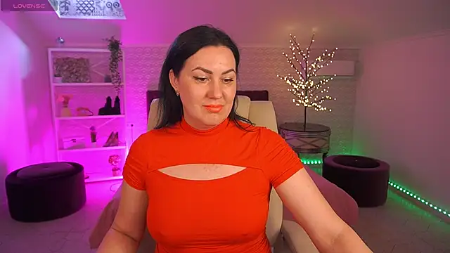 VelvetLuck online show from April 22, 12:39 pm