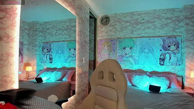 sensual skinny online show from December 16, 1:32 am