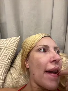 melisboa online show from February 15, 4:31 am