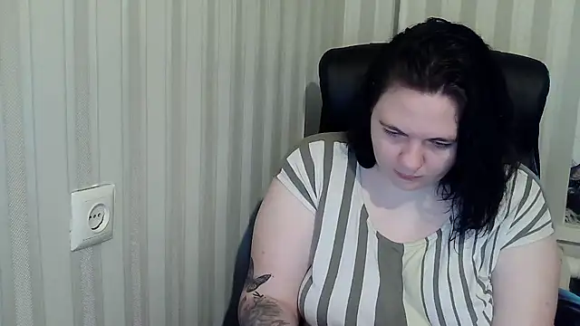 XLisaBlueXsS online show from November 4, 7:18 am